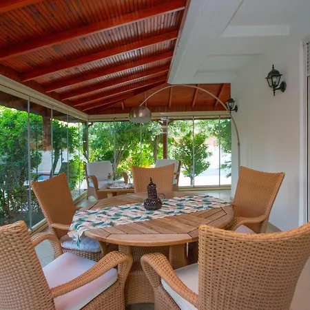 别墅 Paradise Town Beldora *