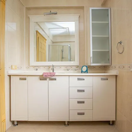 Paradise Town Beldora * 贝莱克