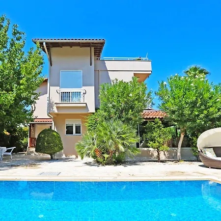 Paradise Town Beldora Villa