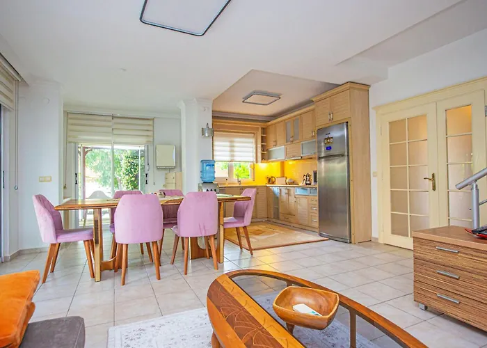 Paradise Town Beldora Villa