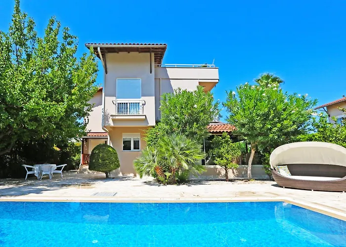 Paradise Town Beldora Villa