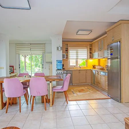 Villa Paradise Town Beldora *