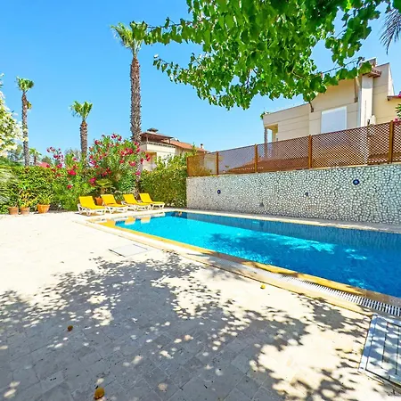 Villa Paradise Town Beldora