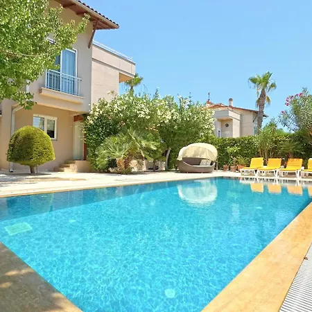 Paradise Town Beldora Villa